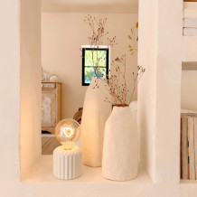 Lampe de table design côté salon déco motif lampe porcelaine